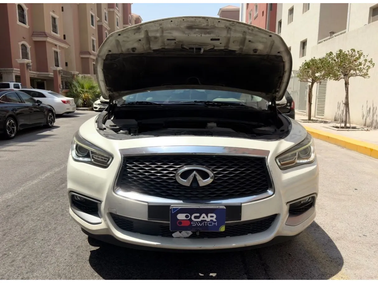 Car image 28