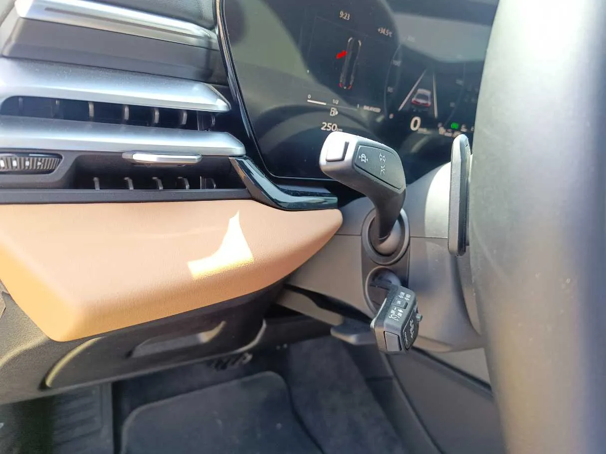 Car image 45