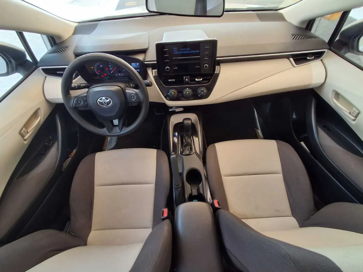 Car image 15