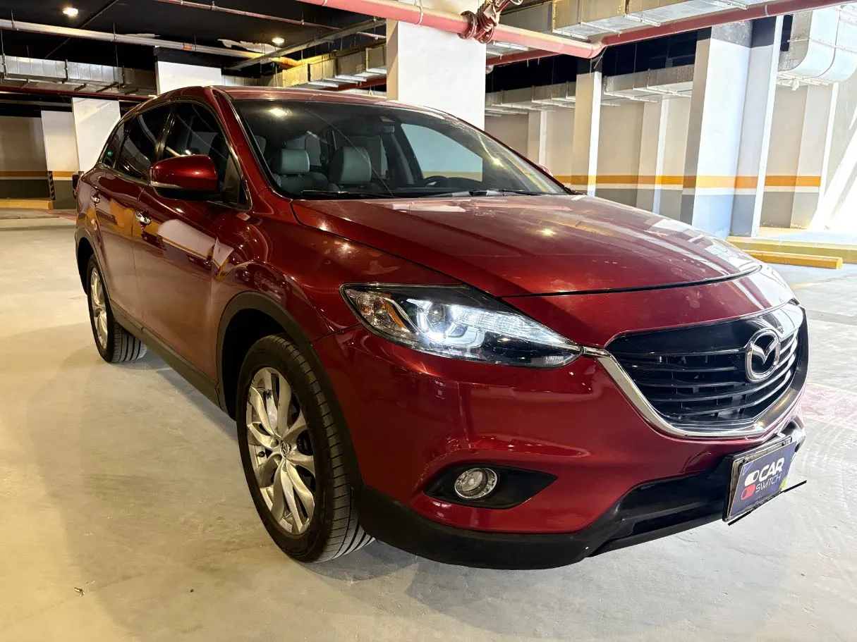 Car image 3