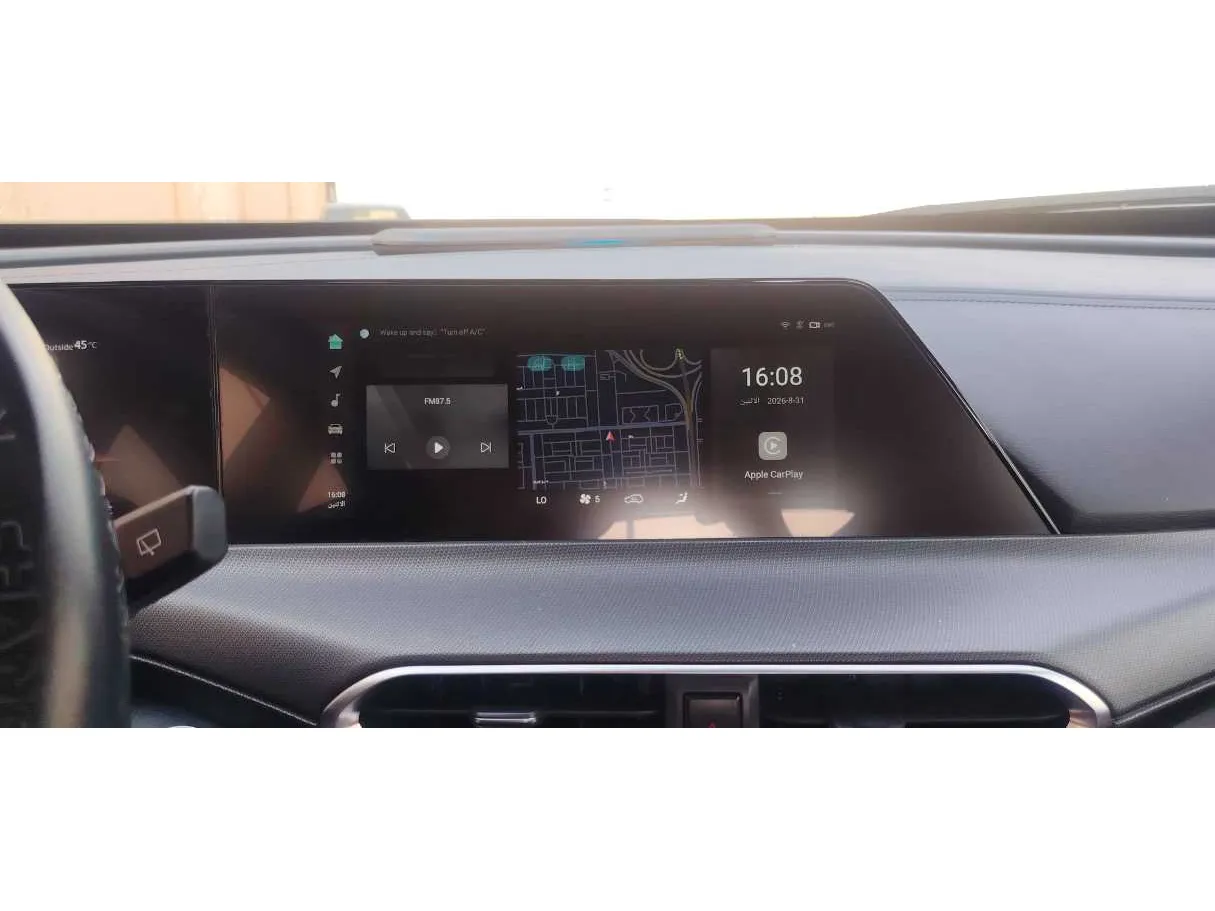 Car image 18