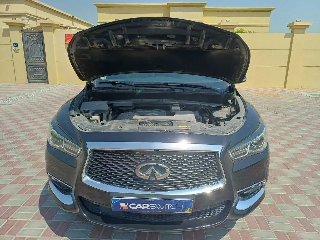 Car image 25