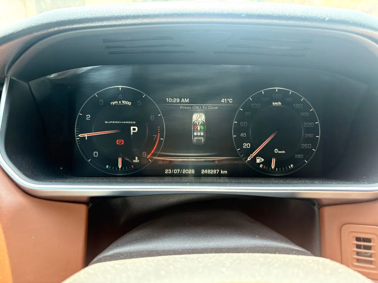 Car image 23