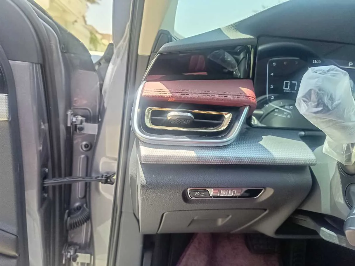 Car image 31