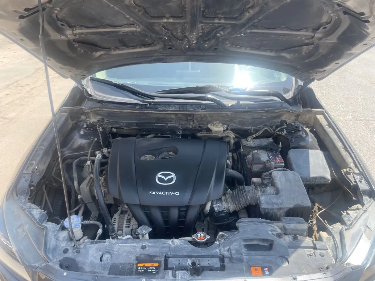 Car image 25