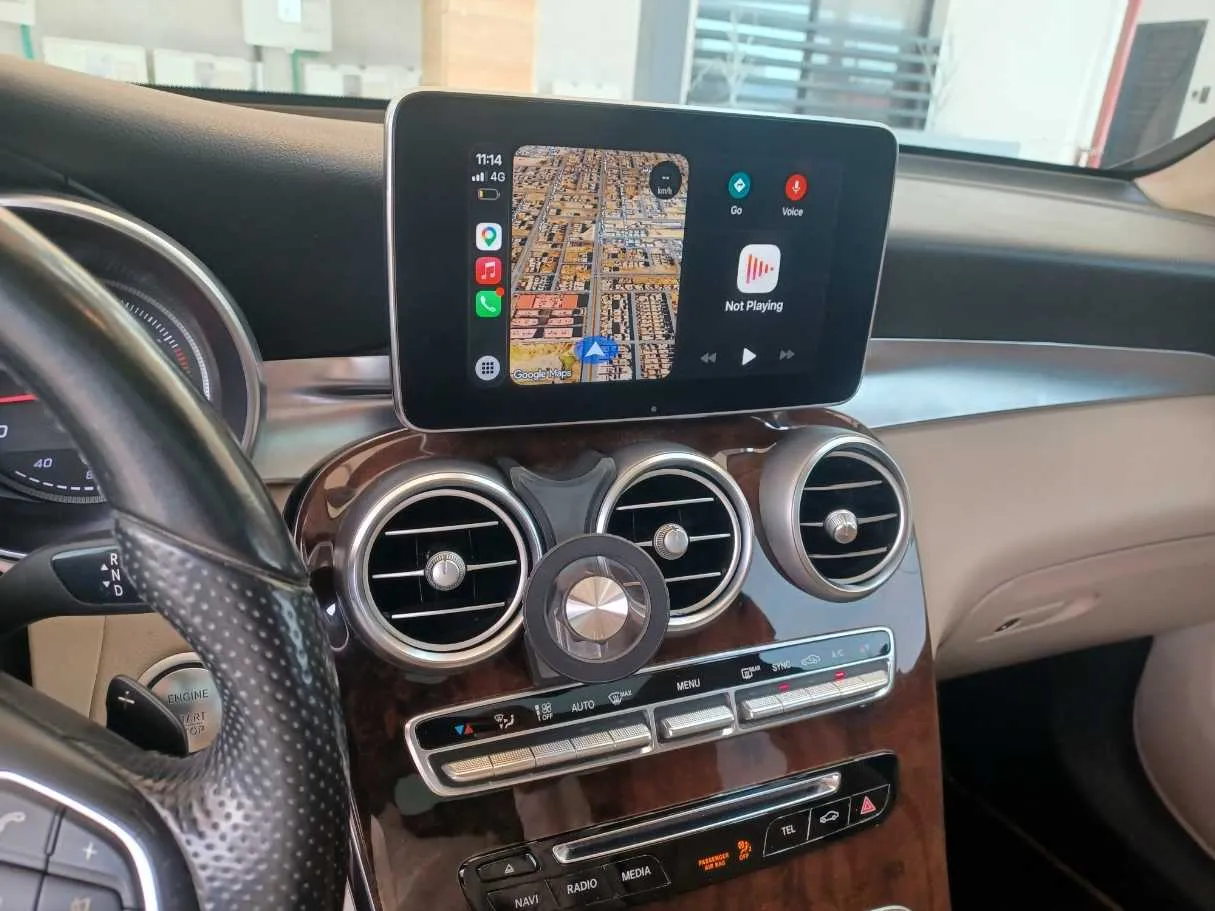 Car image 18