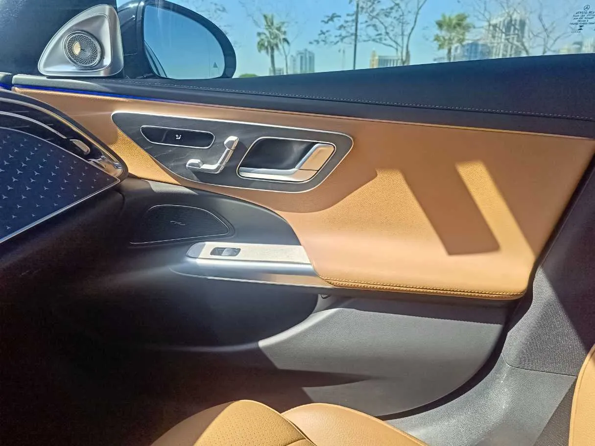 Car image 33