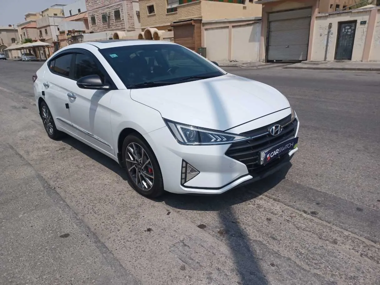 Car image 3