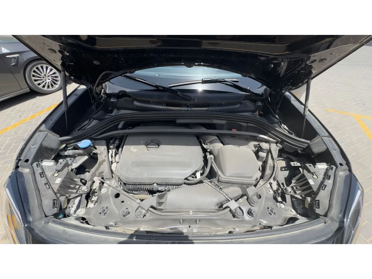 Car image 23