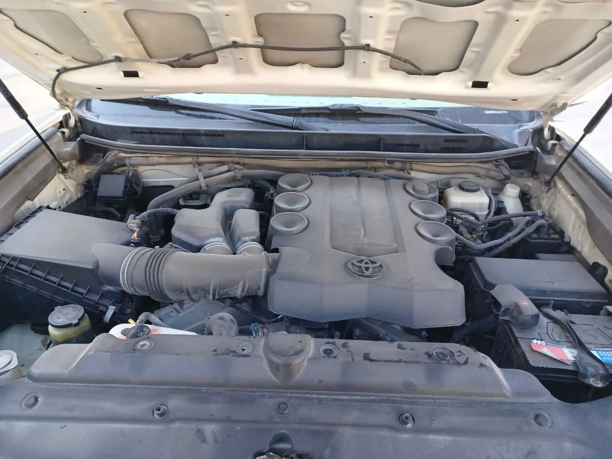 Car image 23