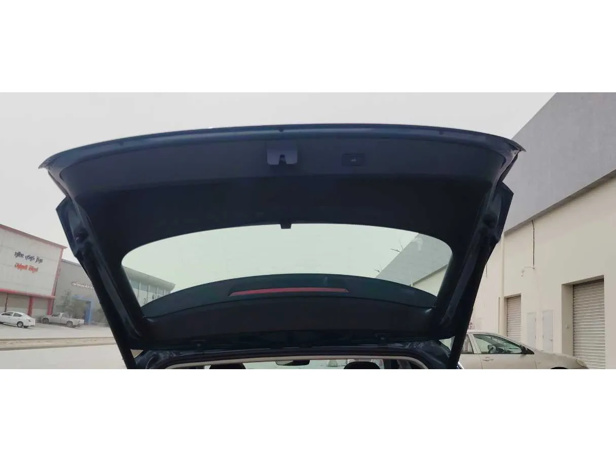 Car image 24