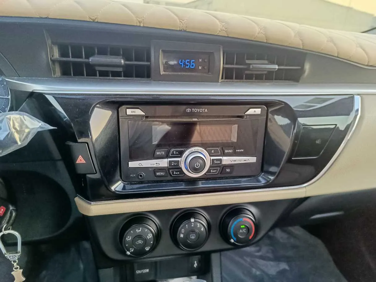 Car image 18