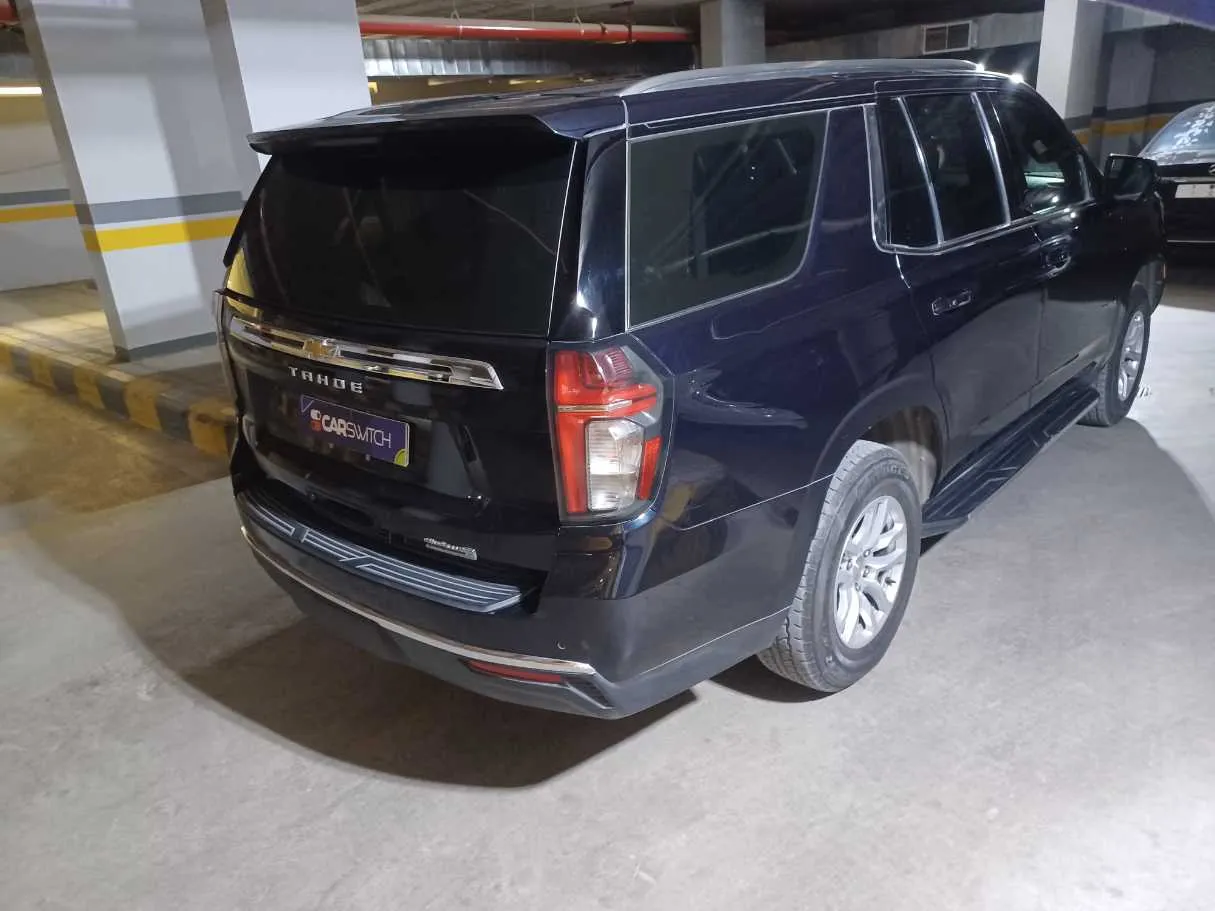 Car image 5