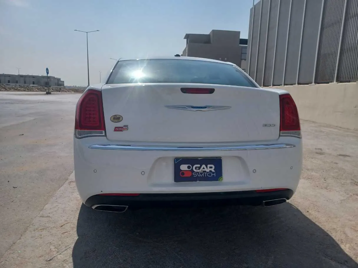 Car image 6