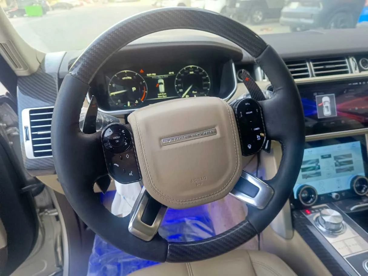 Car image 30
