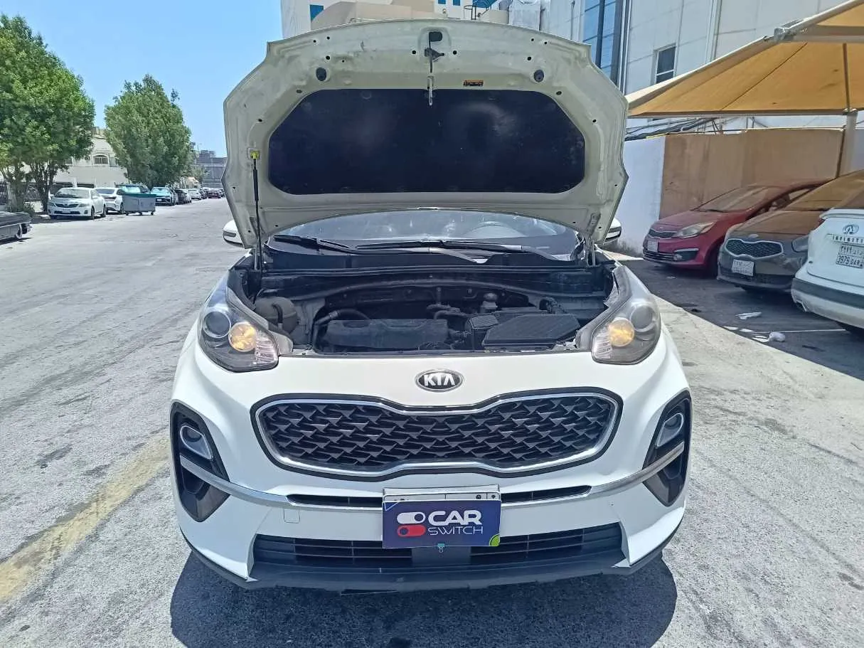 Car image 32
