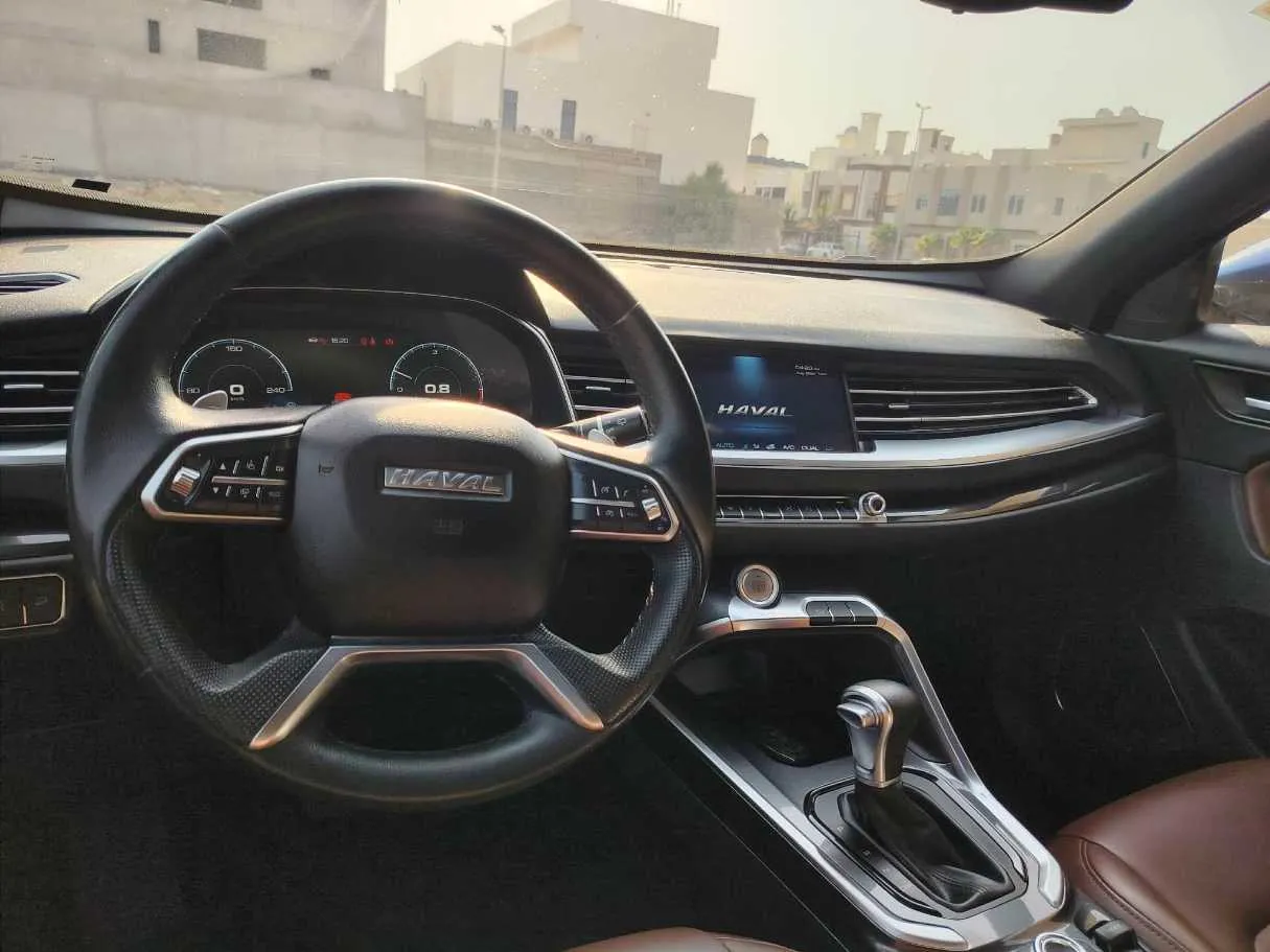 Car image 27