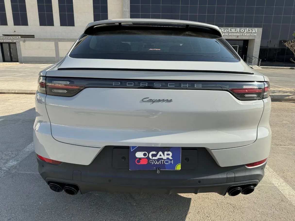 Car image 6
