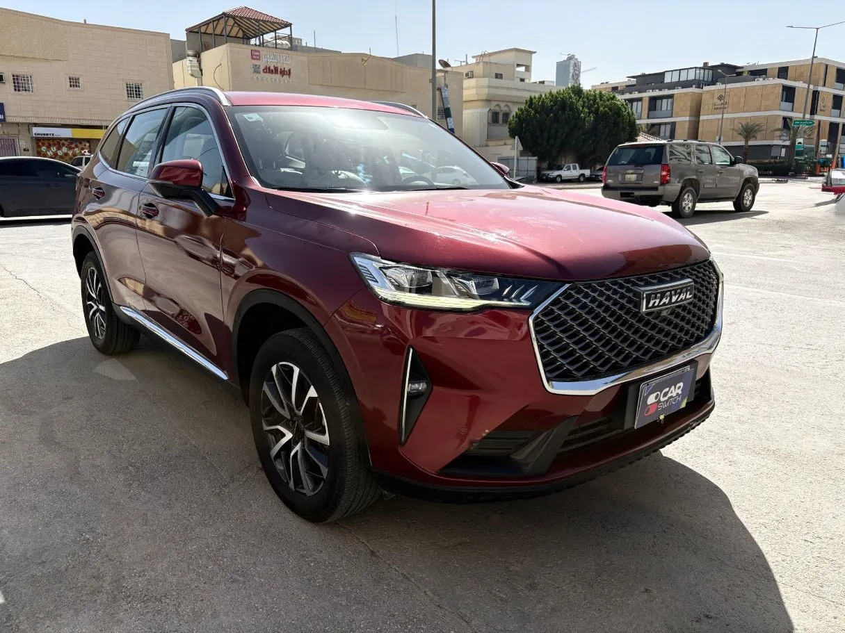 Car image 3