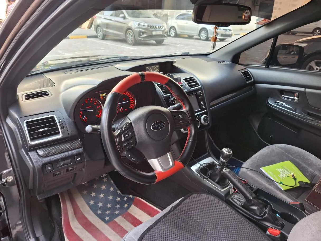 Car image 11