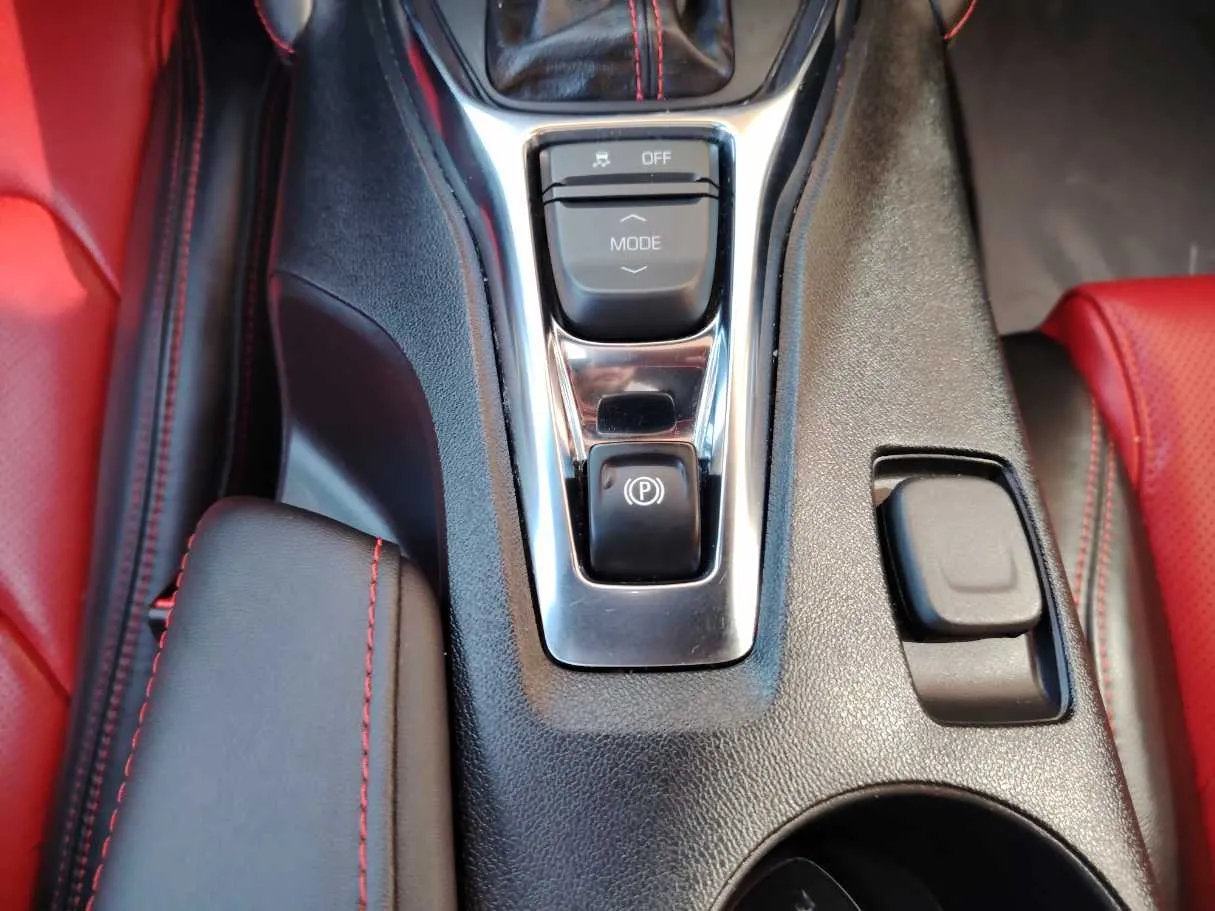 Car image 17