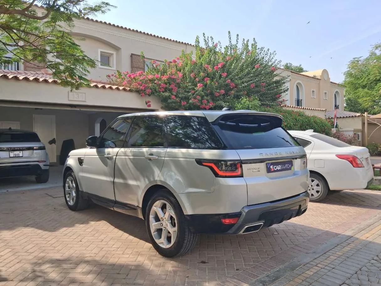 Car image 7