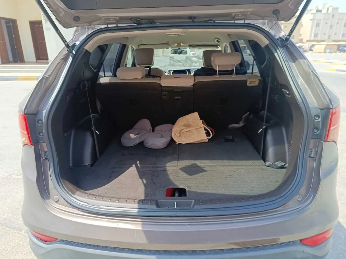 Car image 30