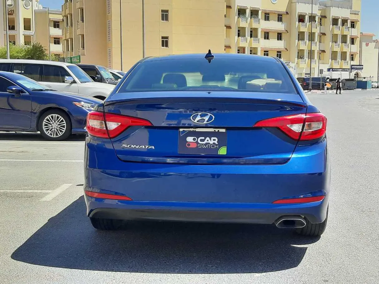 Car image 6