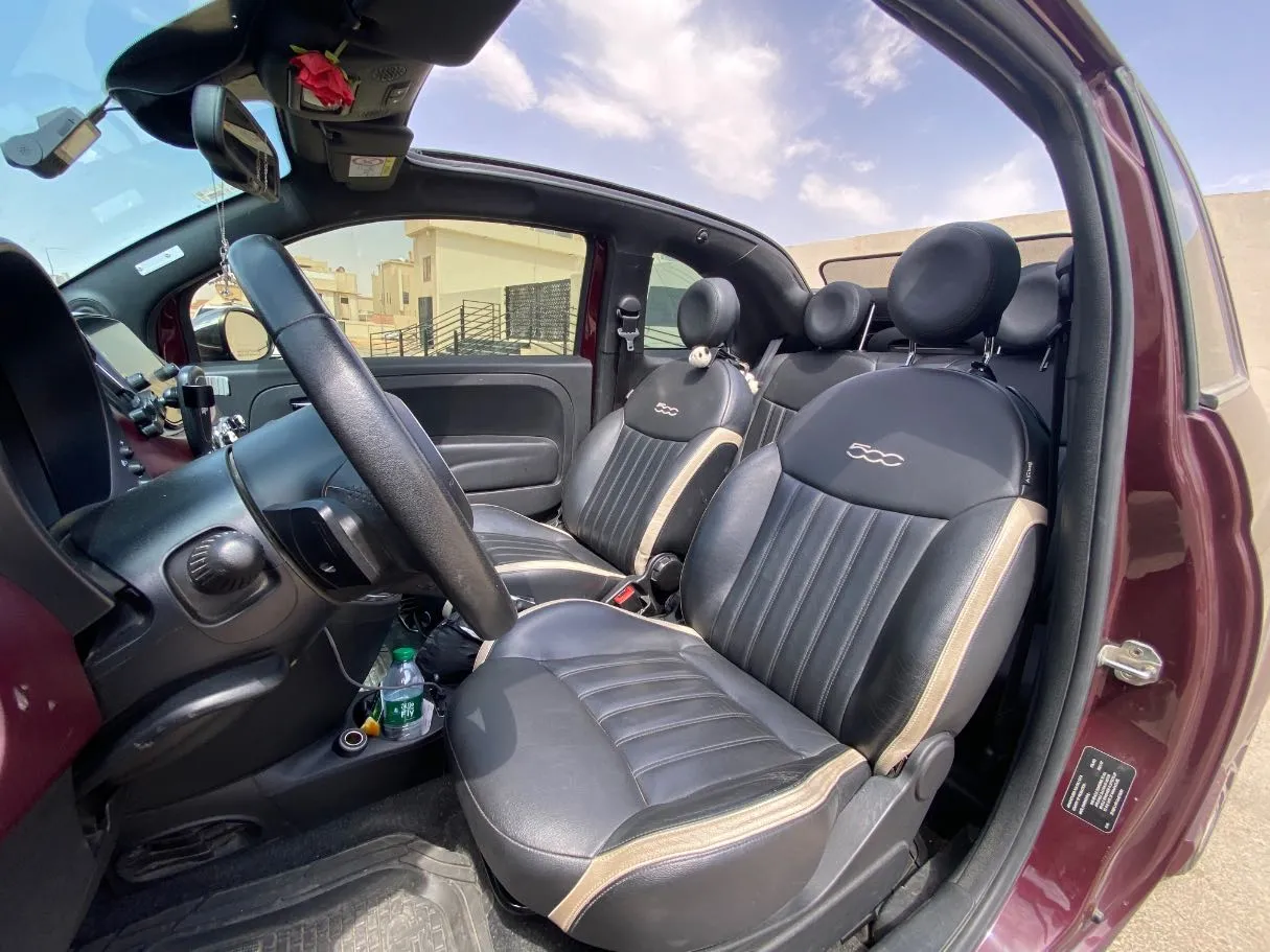 Car image 12