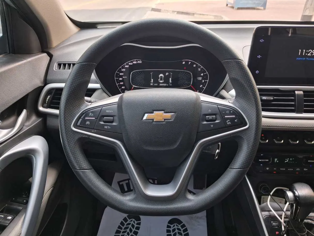 Car image 17