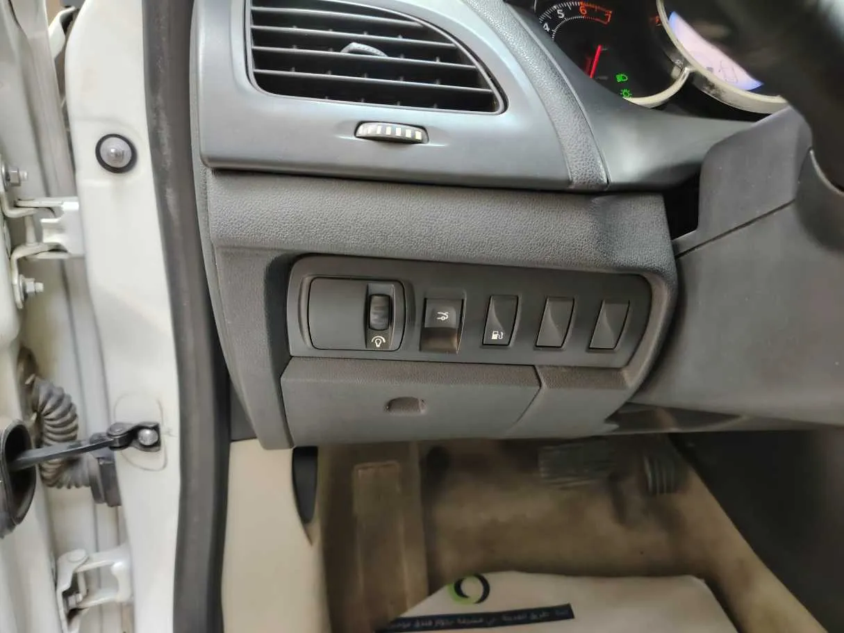 Car image 36