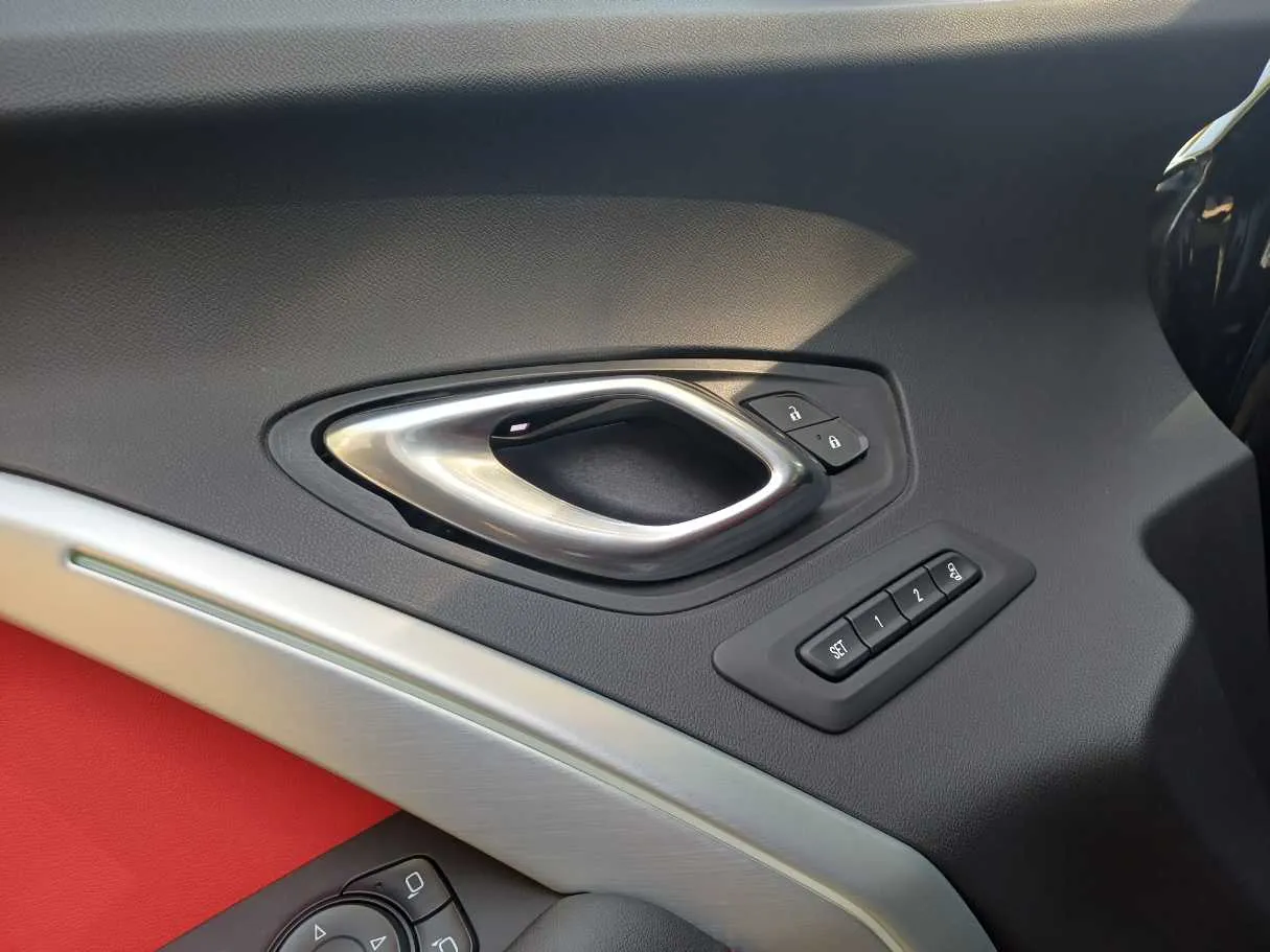 Car image 20