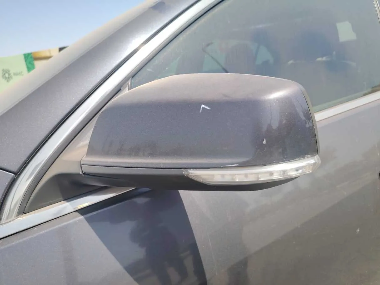 Car image 29