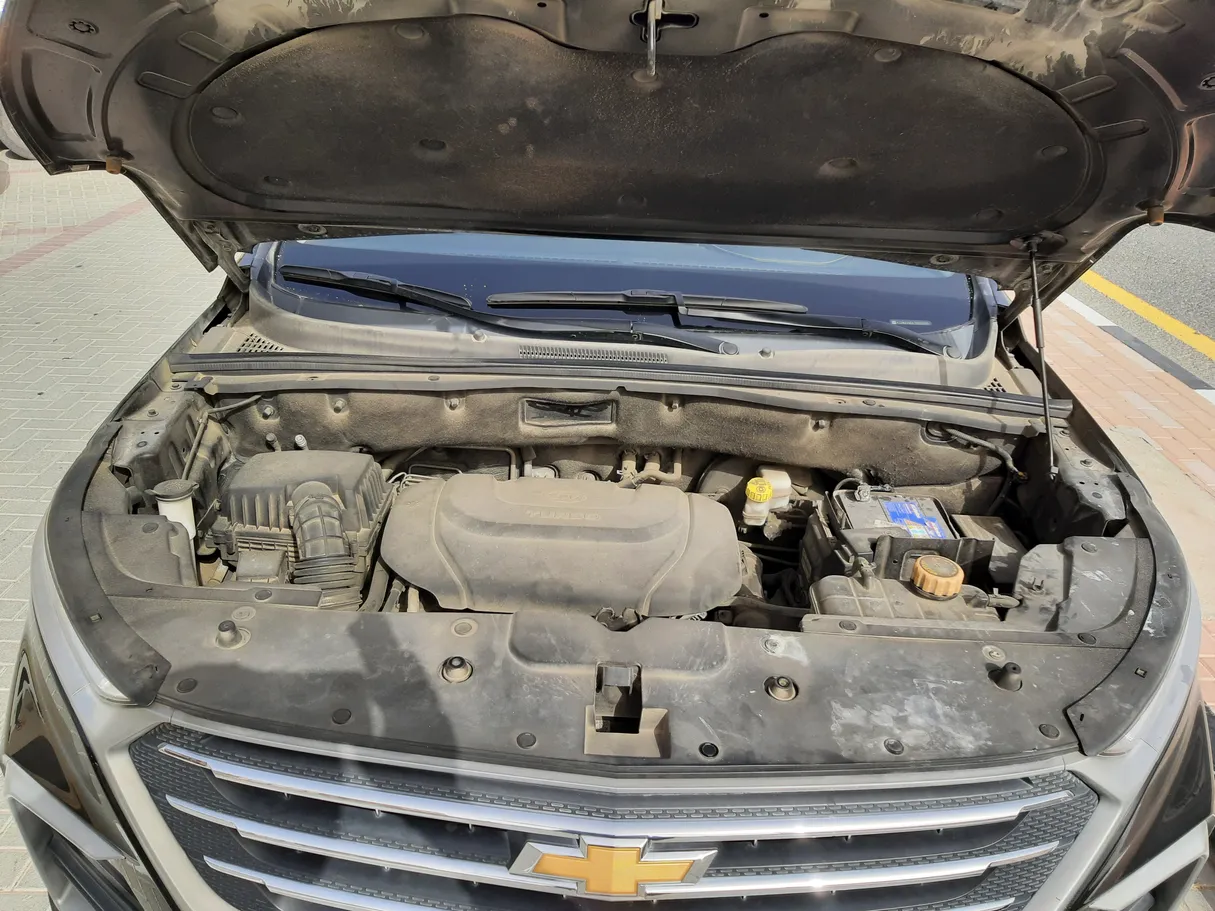 Car image 12