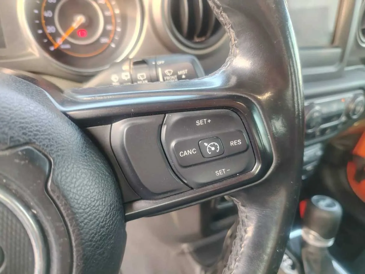 Car image 44
