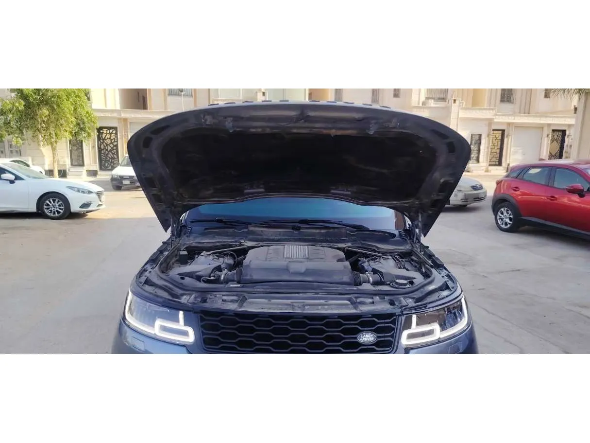 Car image 35