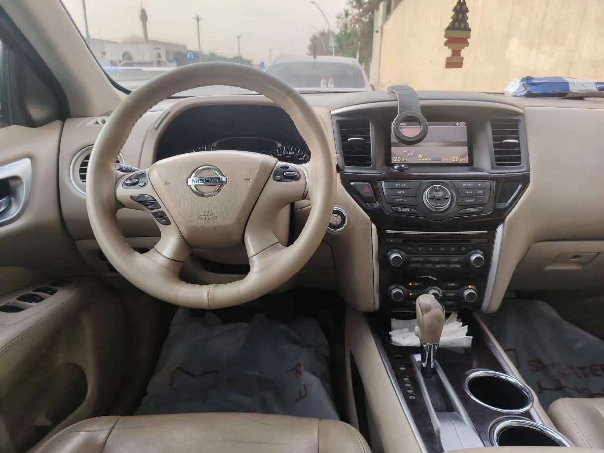 Car image 22