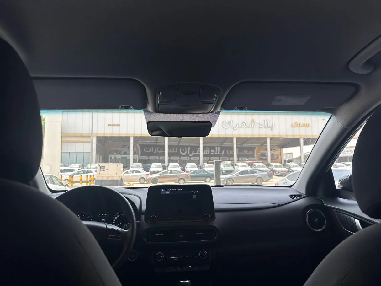 Car image 17