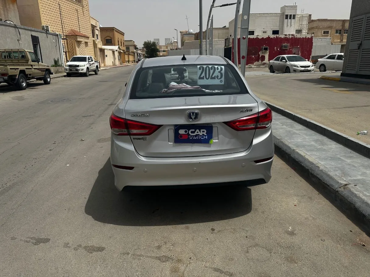 Car image 6