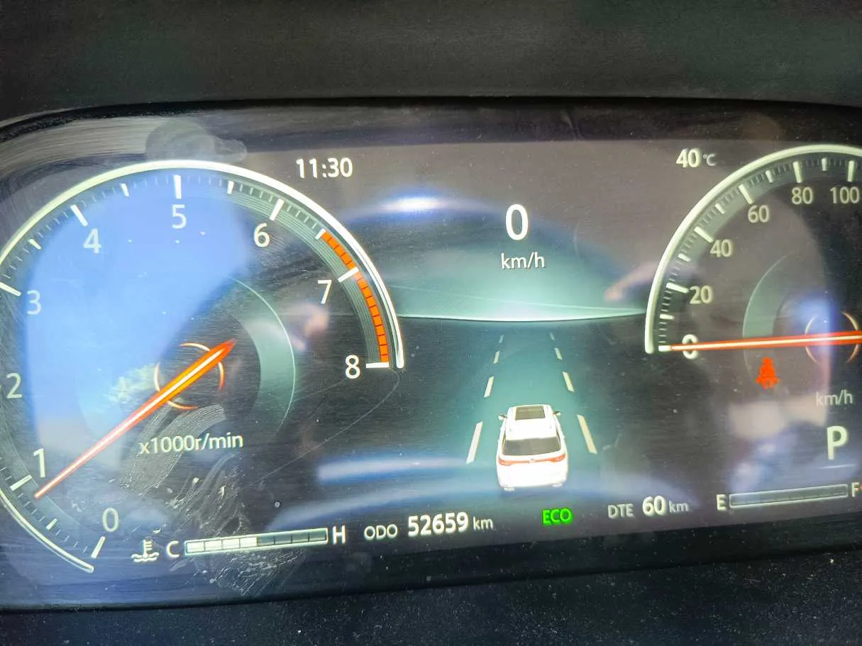 Car image 28