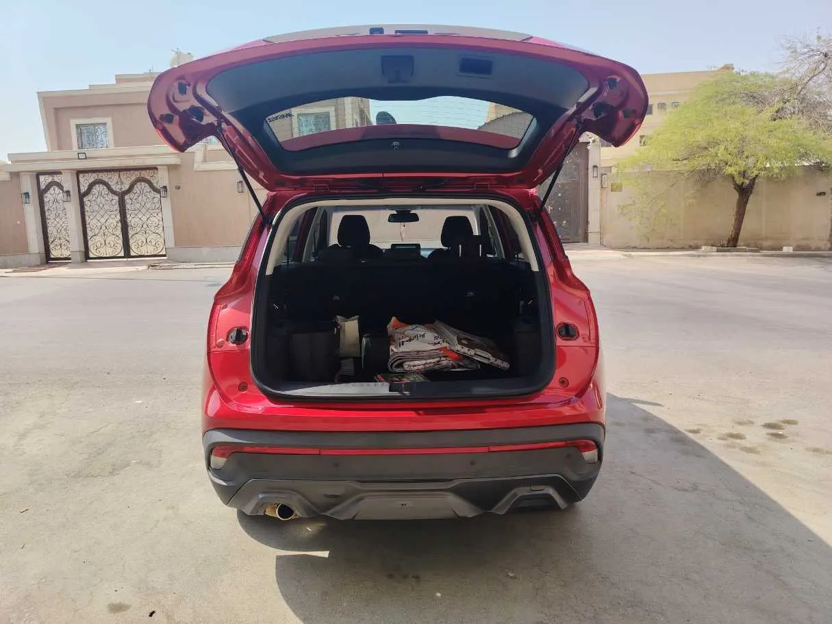 Car image 24