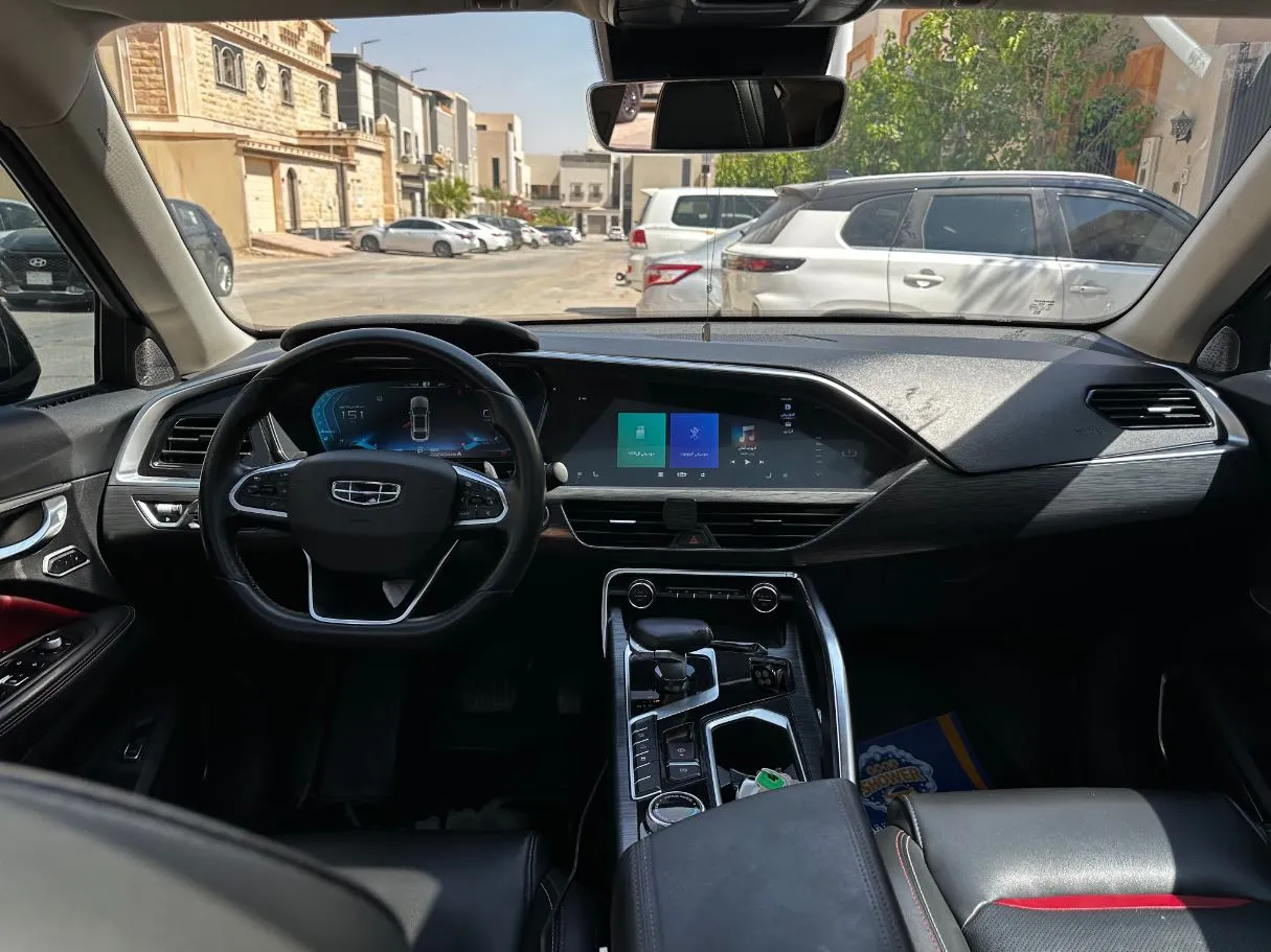Car image 17