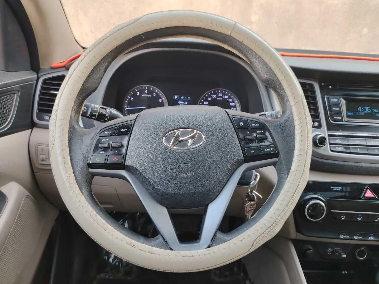 Car image 21