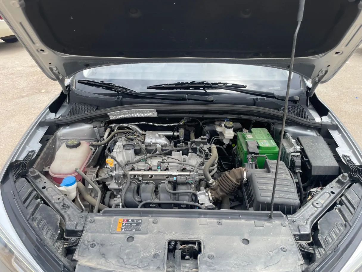 Car image 23