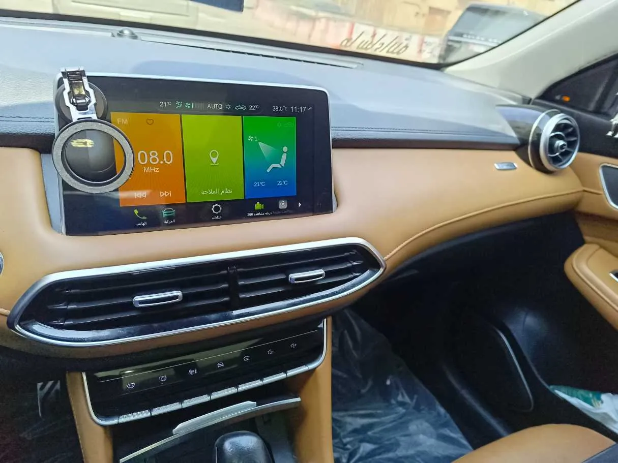 Car image 20