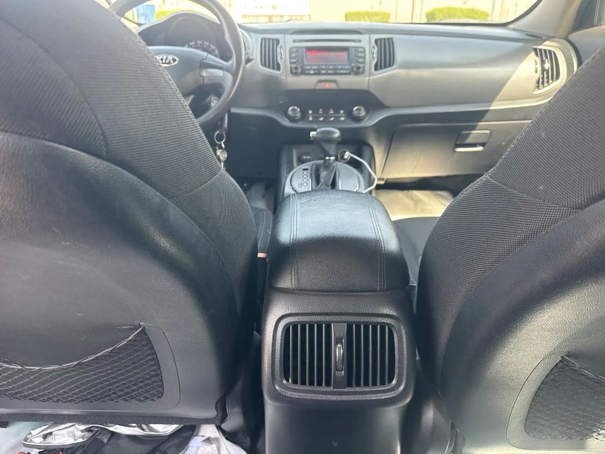Car image 21
