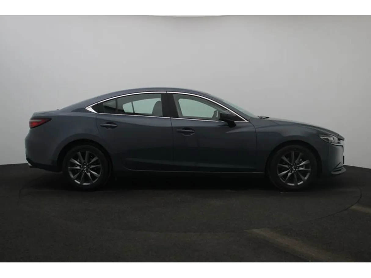 Car image 13