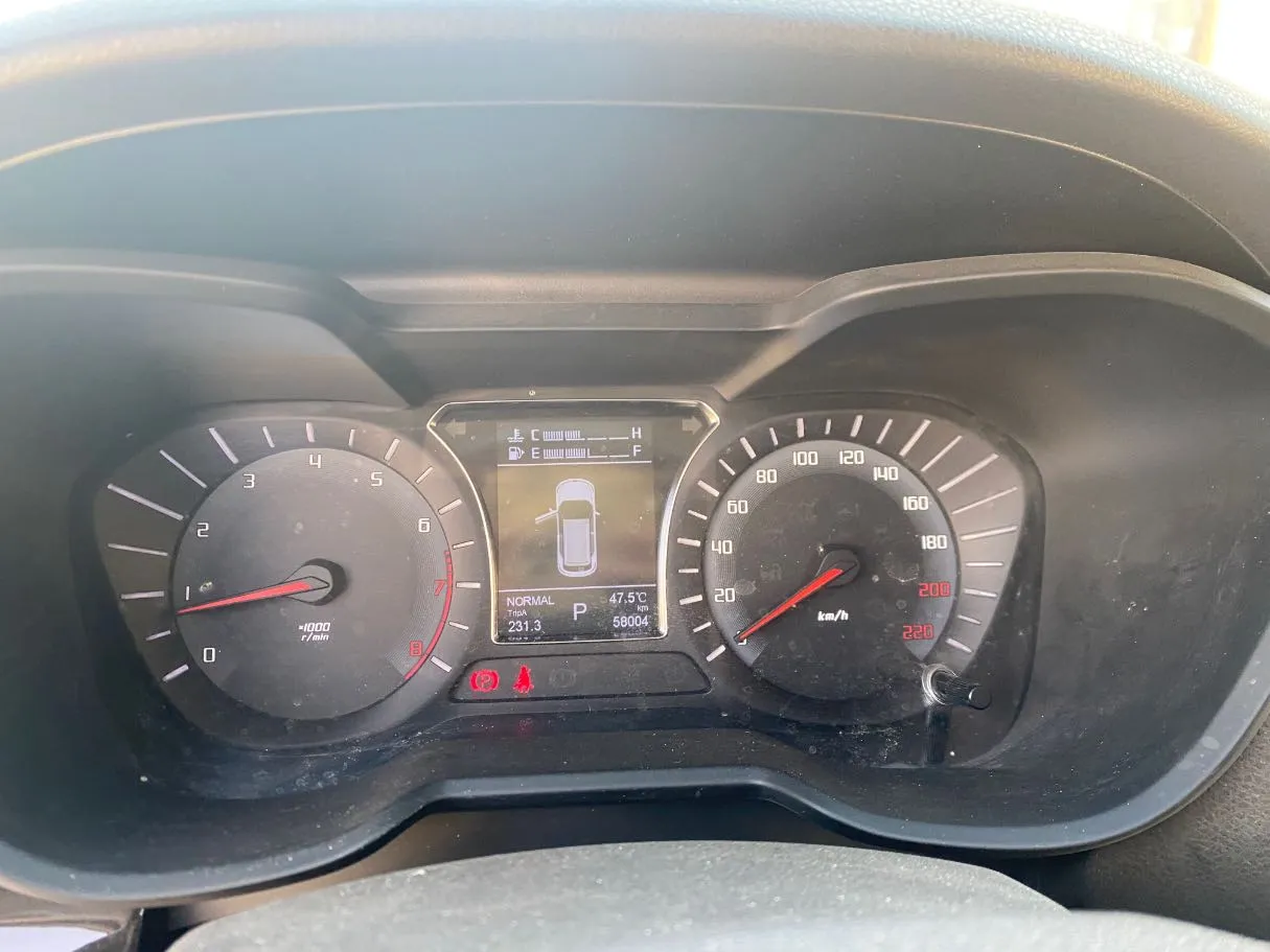 Car image 17