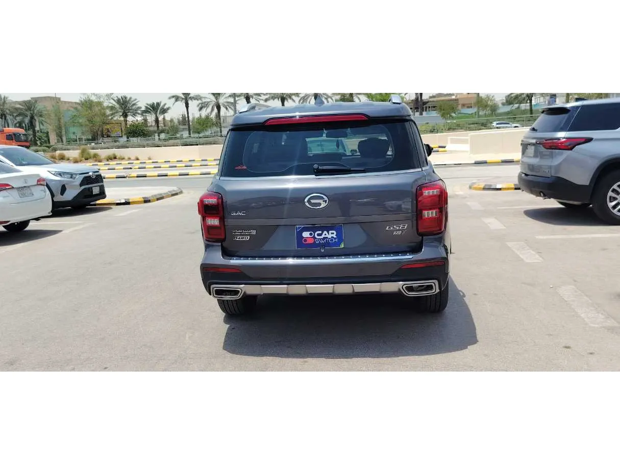 Car image 6