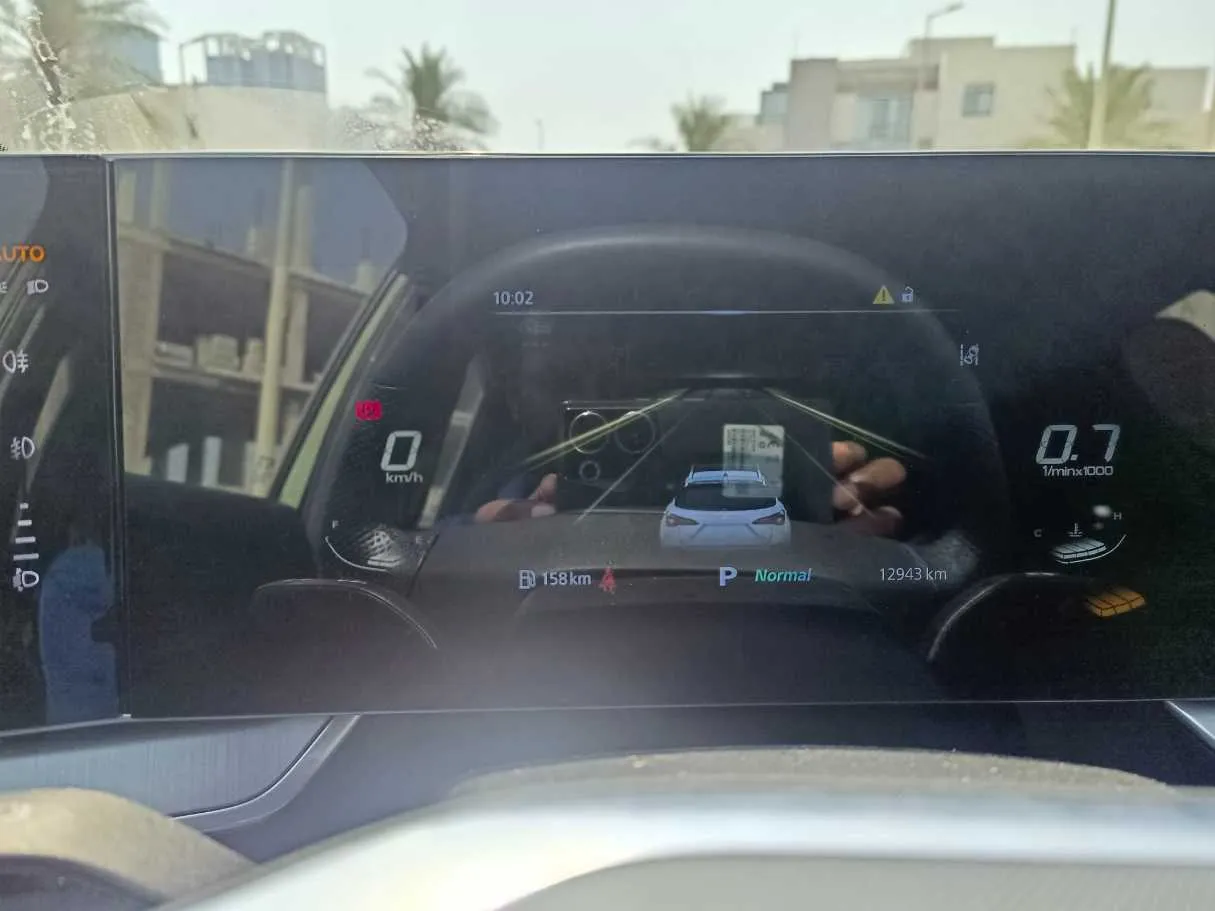 Car image 26